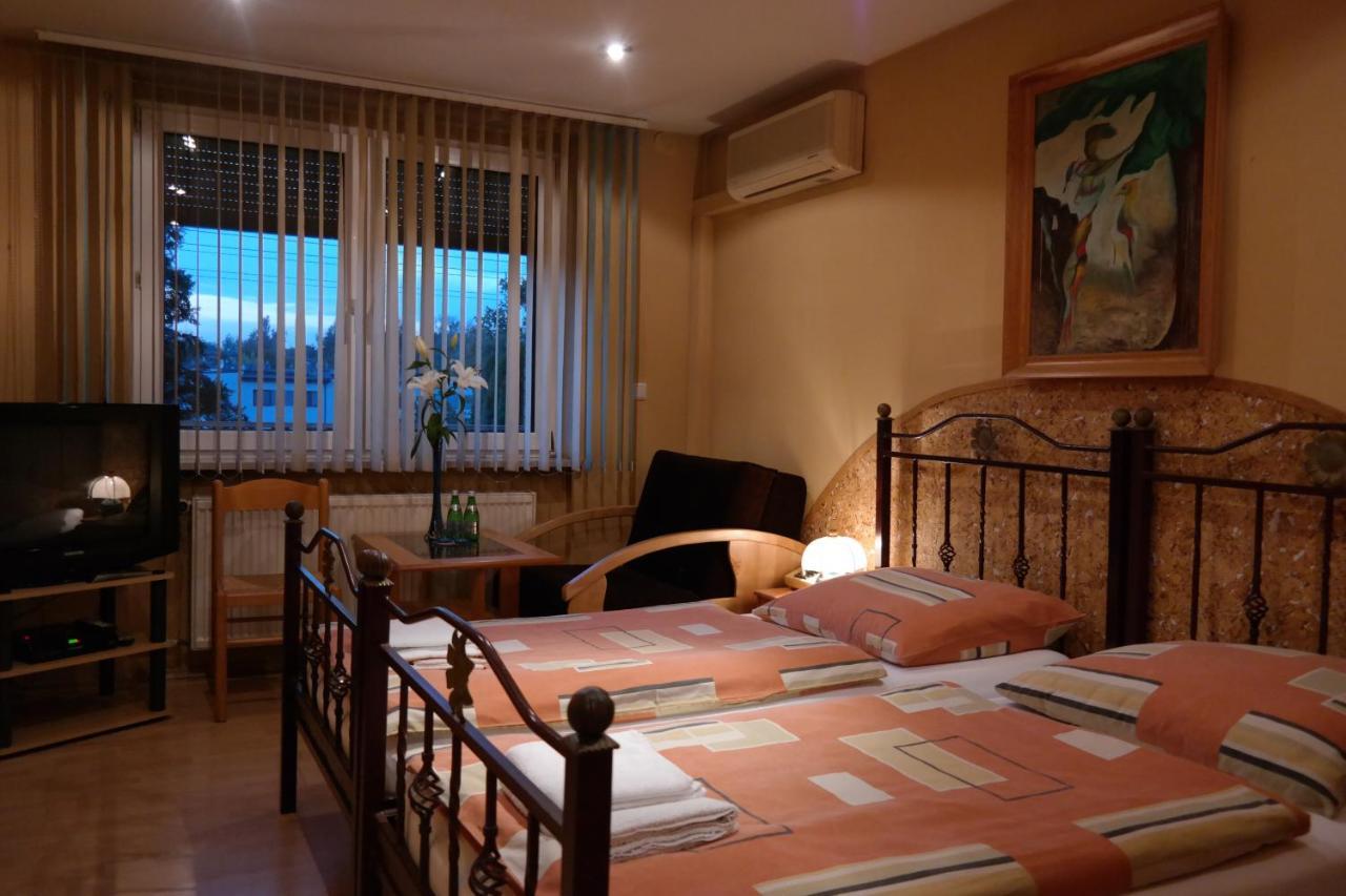 Villamirage Tarnowskie Góry Zewnętrze zdjęcie